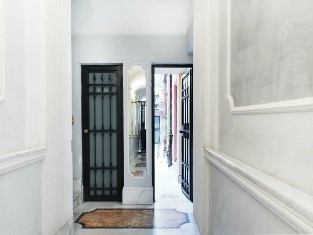 Condotti Apartment Rome Italy